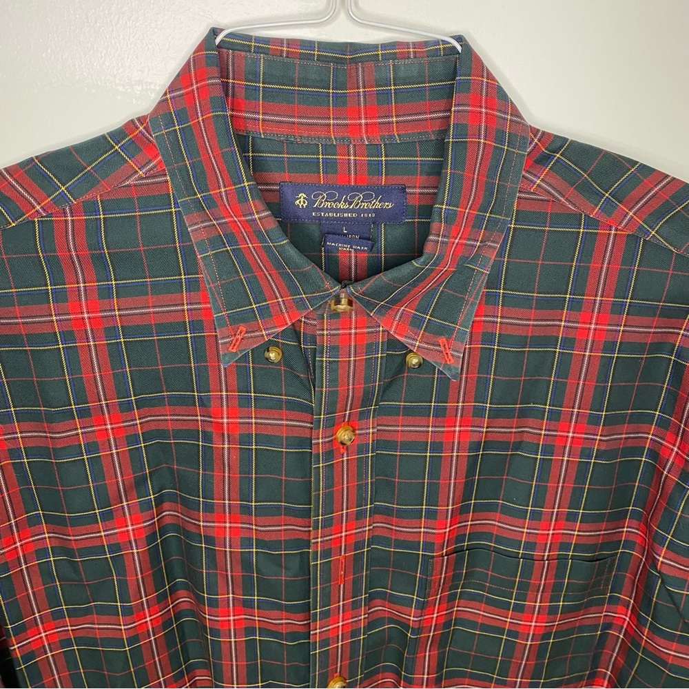 Brooks Brothers Red and Green Plaid Men's Button Down Shirt- Size L